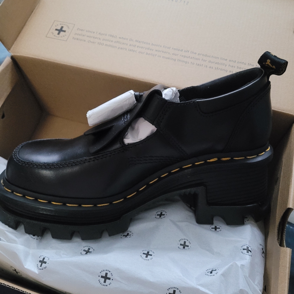 Dr. Martens Mary JaneCorran Atlas Leather